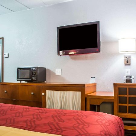 Econo Lodge Brockport Eksteriør bilde