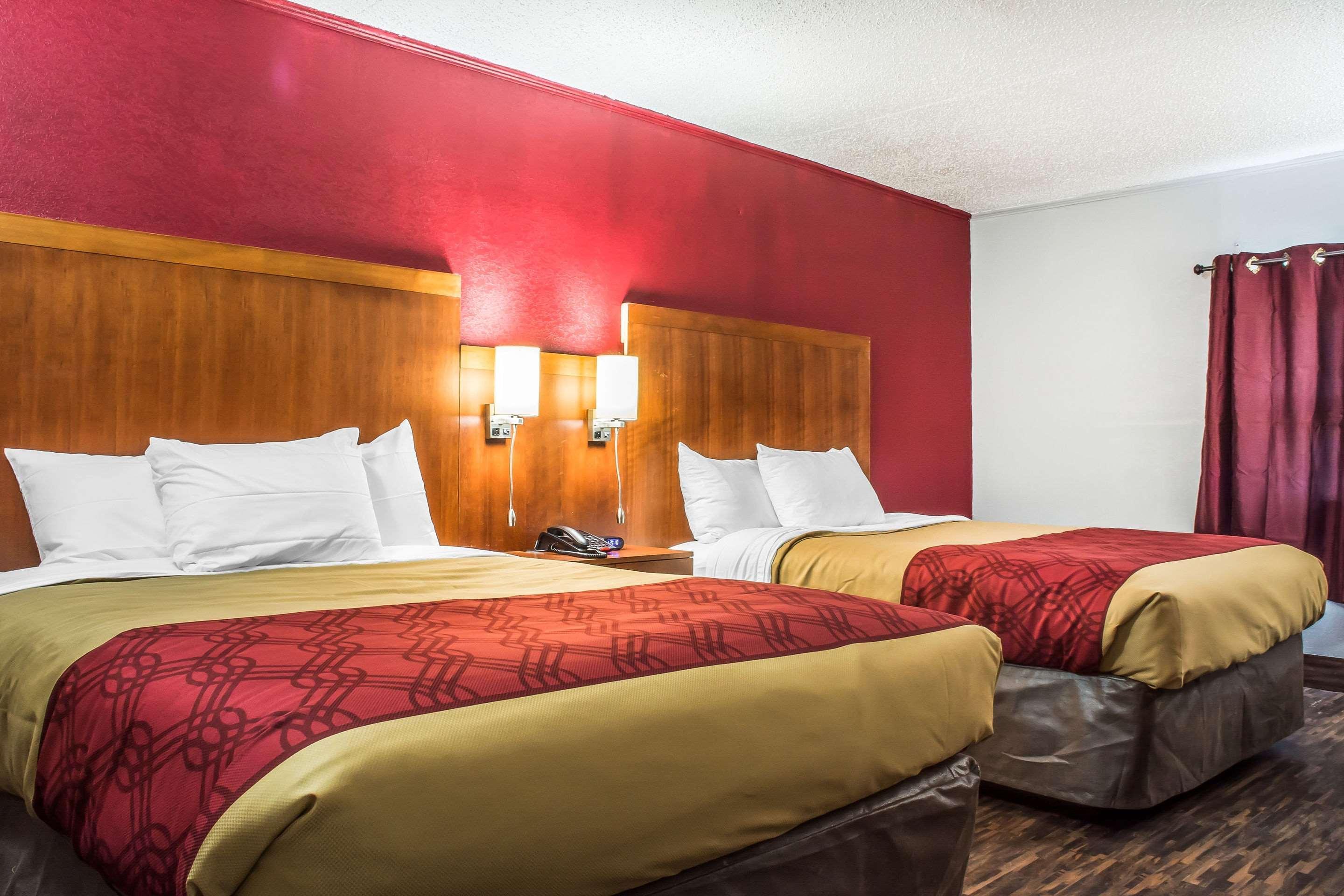 Econo Lodge Brockport Eksteriør bilde