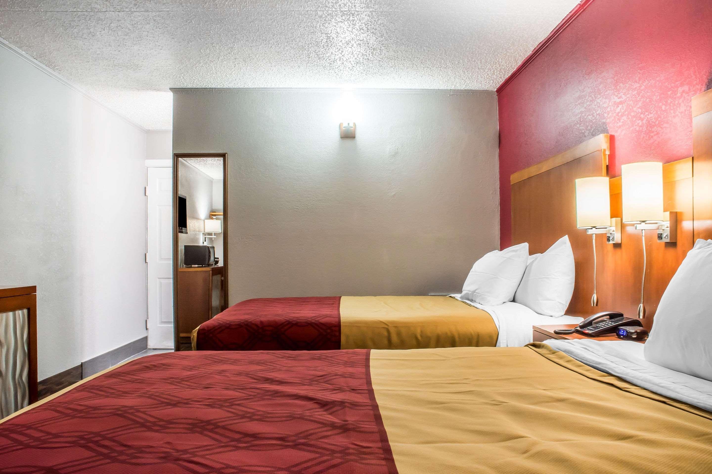 Econo Lodge Brockport Eksteriør bilde