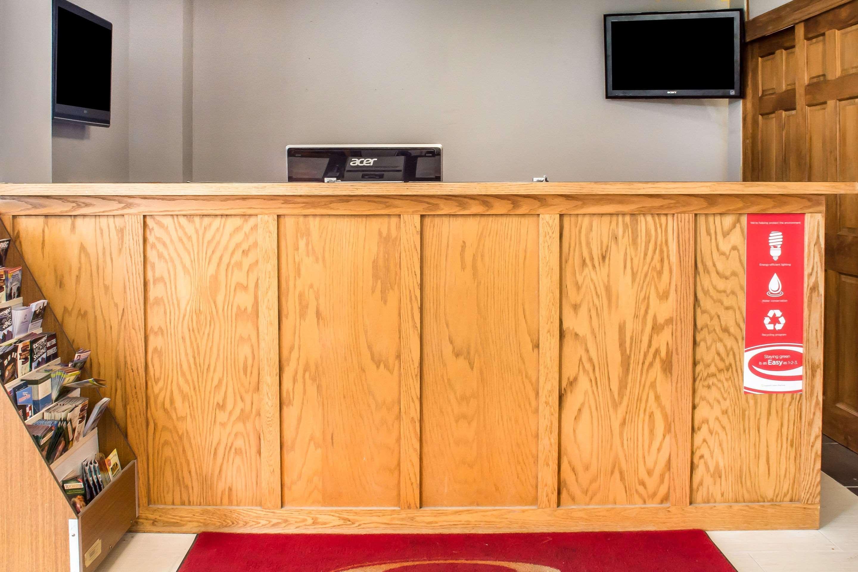 Econo Lodge Brockport Eksteriør bilde