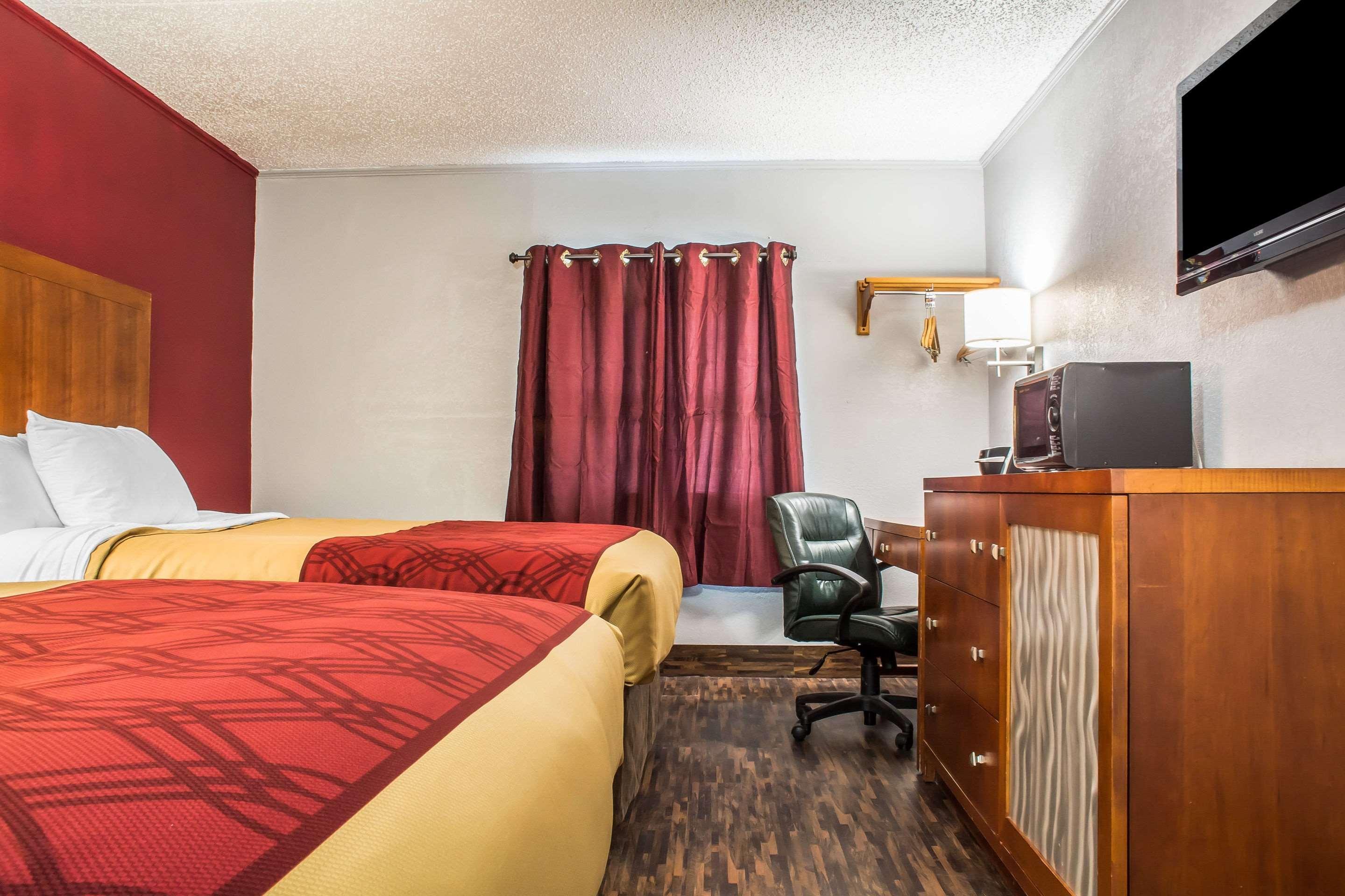 Econo Lodge Brockport Eksteriør bilde